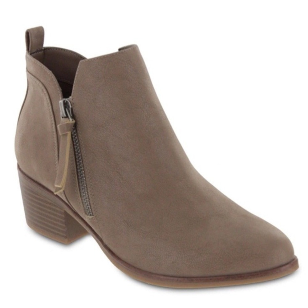 MIA Womens Auden Side‎ Zip Block Heel Booties Ankle Boots Taupe Sz 8.5 NWT